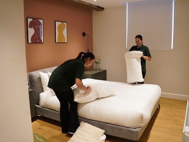 janitorial service manchester